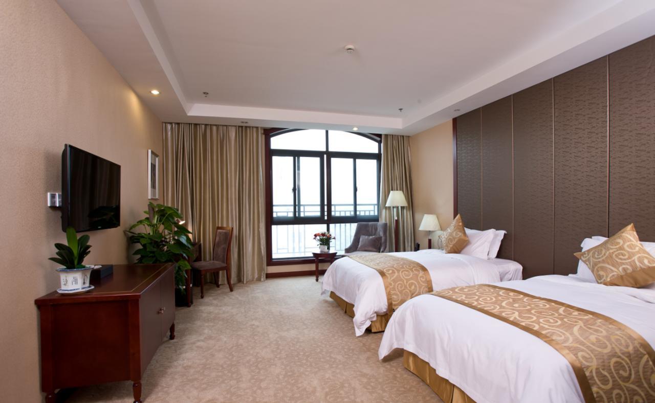 Jinling Cityviews Hotel Zhenjiang  Exterior photo